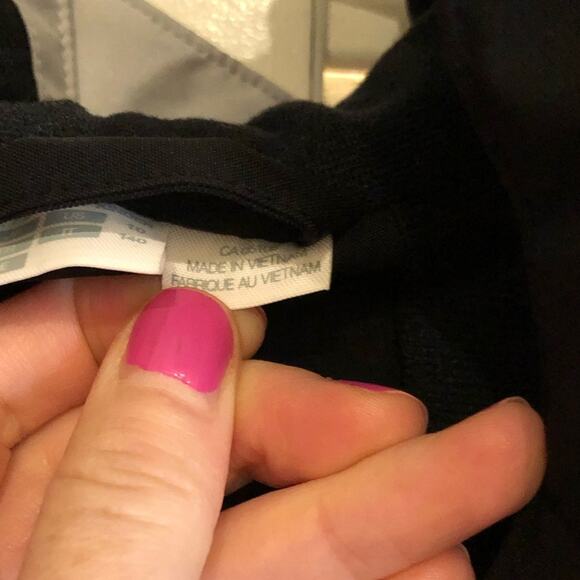 Descente Red and Black Hooded Full Zip Ski Jacket - Picture 7 of 8